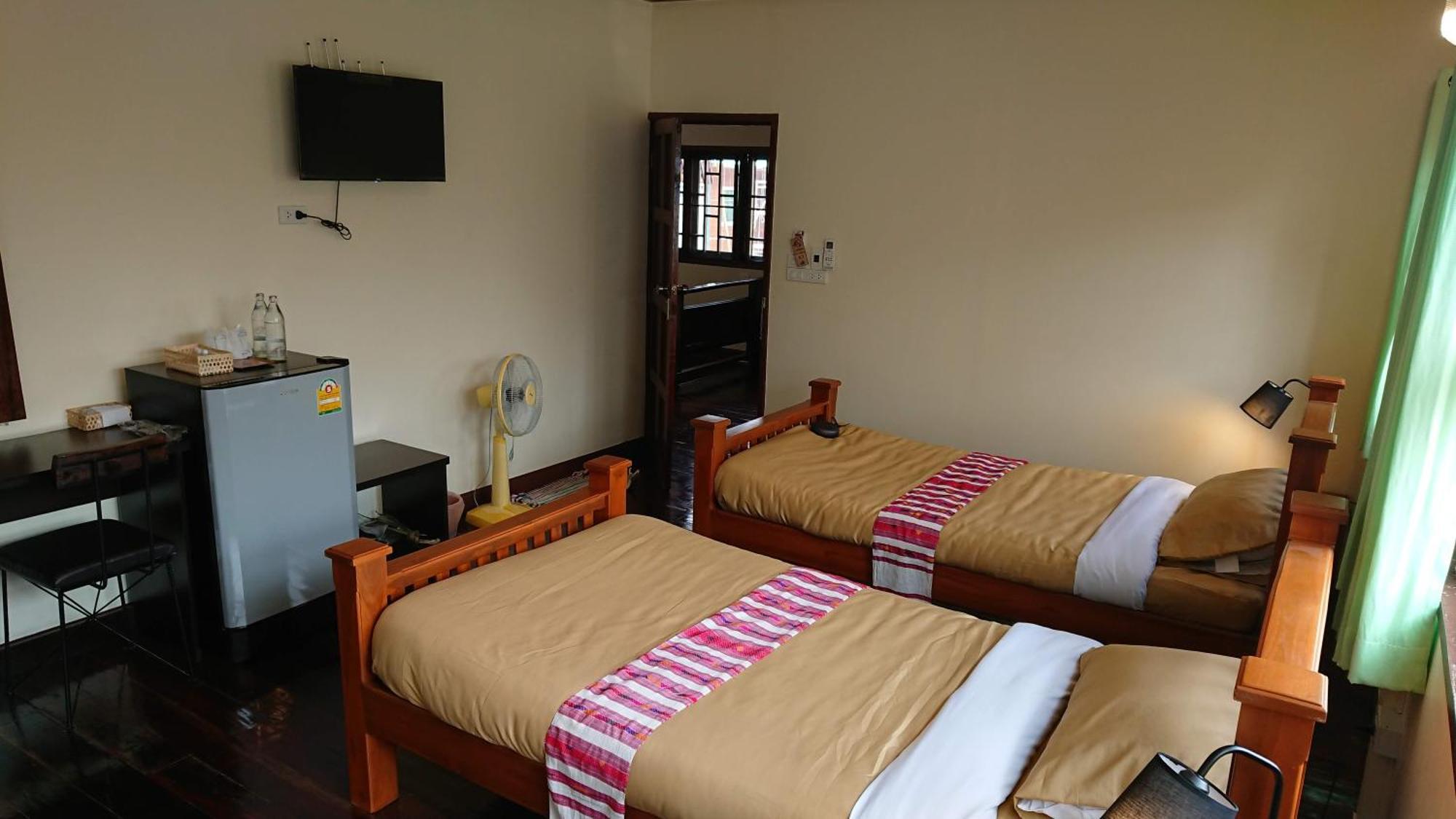 Baan Mai Muang Nan Apartment Екстериор снимка