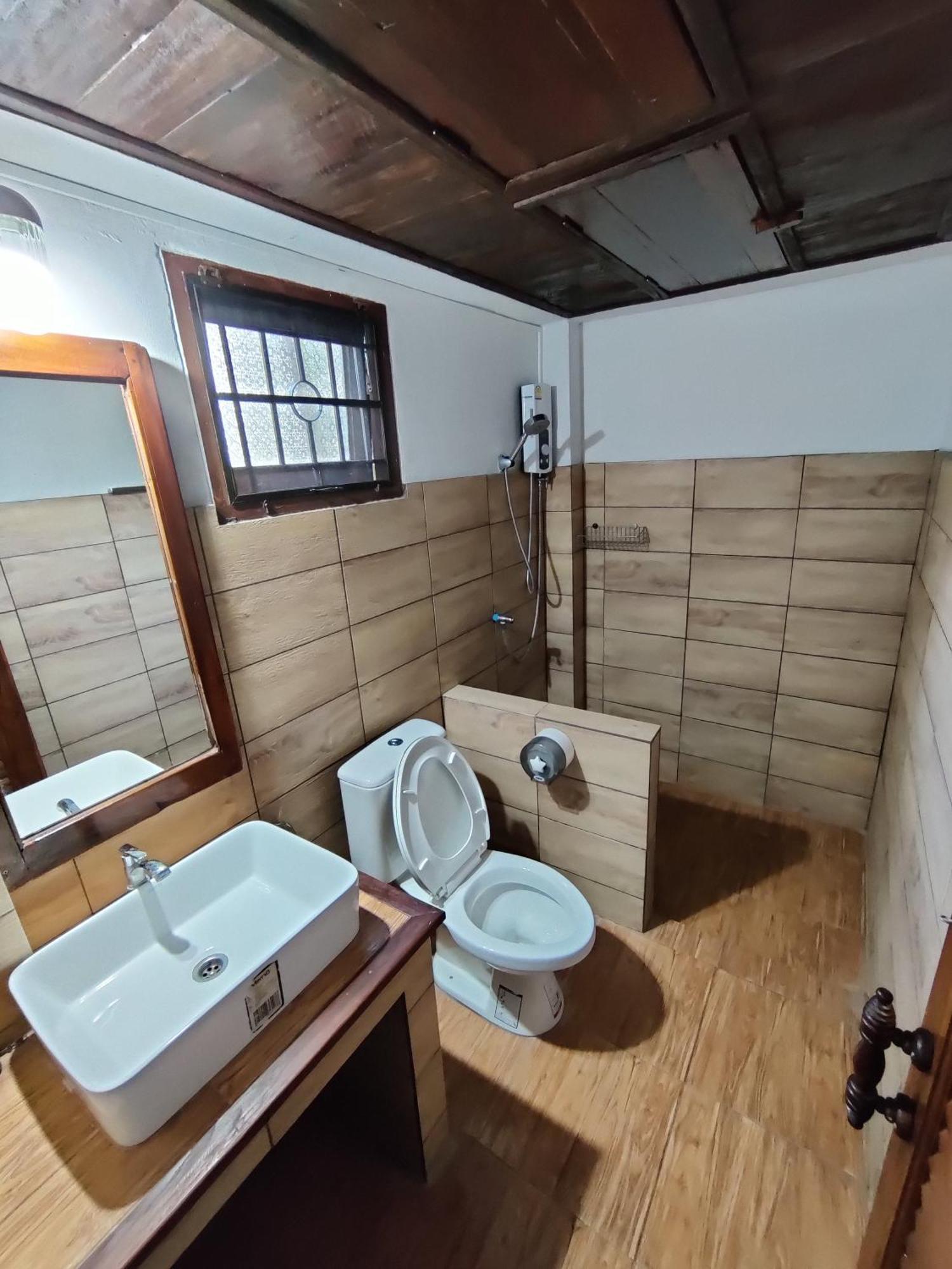 Baan Mai Muang Nan Apartment Екстериор снимка